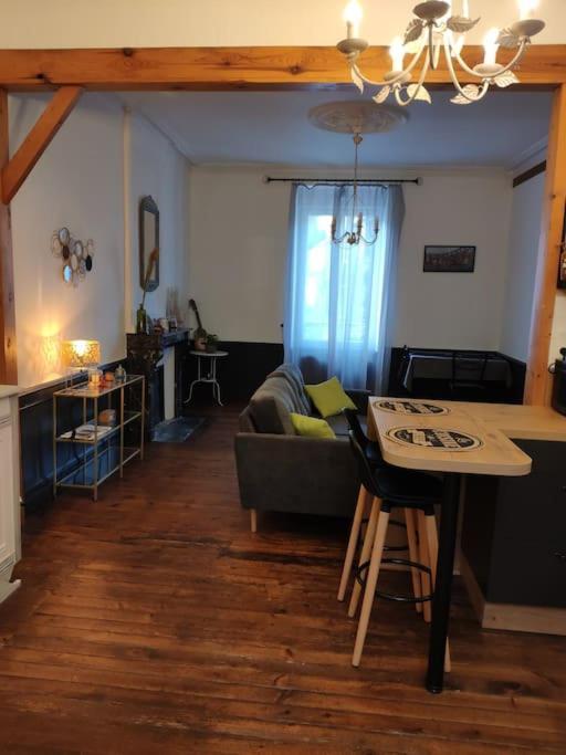 Logement Entier 50 M² Proche Centre Ville Morlaix Exteriör bild